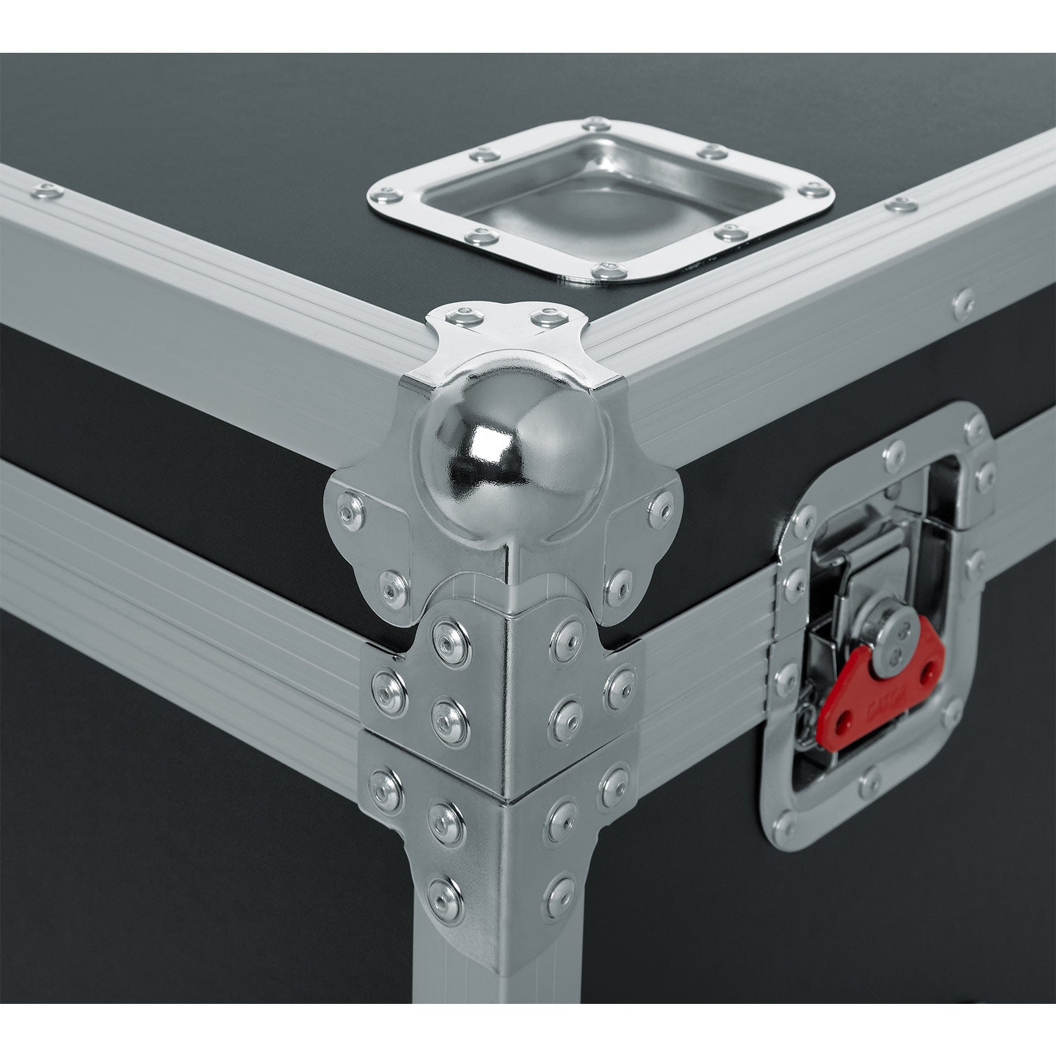 Gator G-TOURTRK3030HS Truck Pack Trunk W/ Casters Ð 30" X 30" X 27"