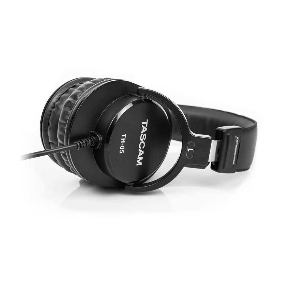 Tascam TH-05 Closed-Back Monitoring Headphones